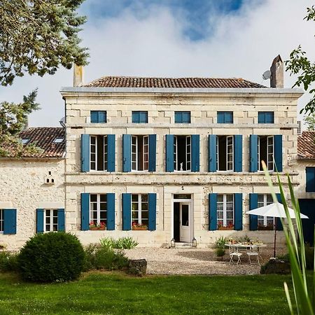 Manoir Laurette Bed & Breakfast Saint-Martin-Petit Exterior photo